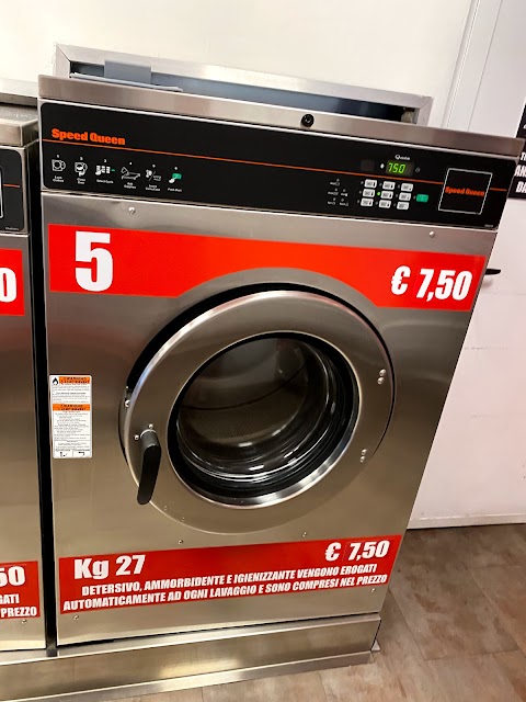 LAVANDERIA SELF SERVICE WASH & DRY