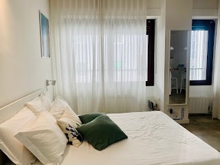 Easy Milano Rooms and Apartments