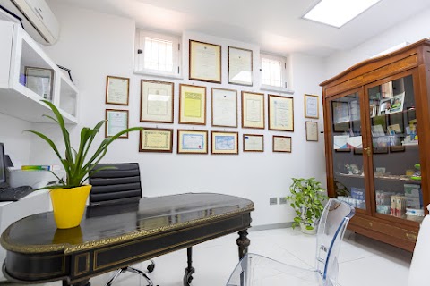 Studio Dentistico Salierno Dr. Antonio