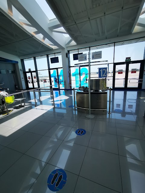 Aeroporto di Brindisi-Casale "Aeroporto del Salento" (BDS)