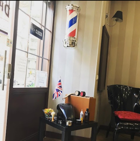 Barberia barbershop l Tagliacapelli Hairstyliing barbershop uomo