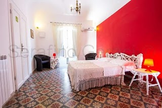 La Fuitina B&B, Holiday House