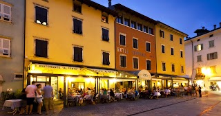 Hotel Centrale - Famiglia Bertolini