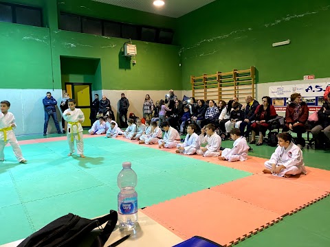 ASD FREE SPORT-TEAM PISCOPO KARATE CASORIA