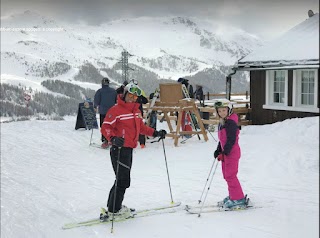 Ski instructor Courmayeur, Cervinia, Courchevel, Megeve