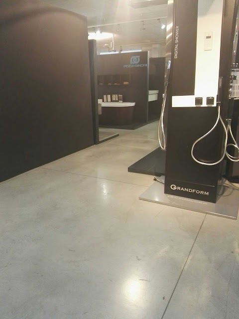 Borea s.r.l. Vendita ingrosso/dettaglio Showroom