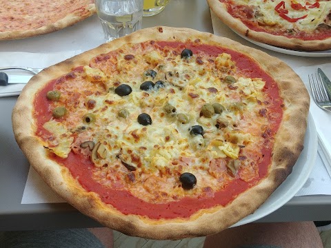 Pizzeria Aril