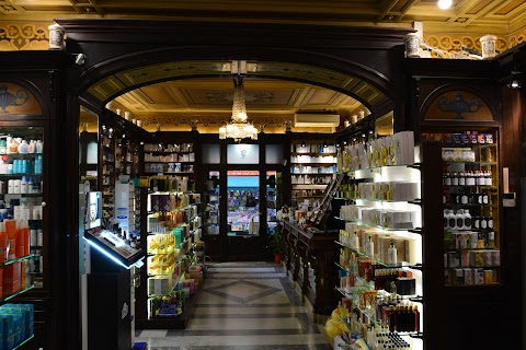 Antica farmacia reale