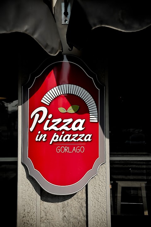 Pizza in Piazza