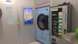 "LA NUVOLA" lavanderia ad acqua self-service