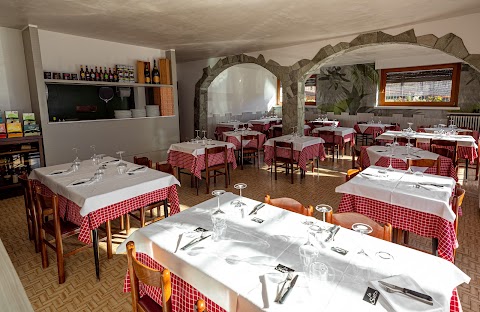 Hotel Ristorante Pizzeria La Svolta