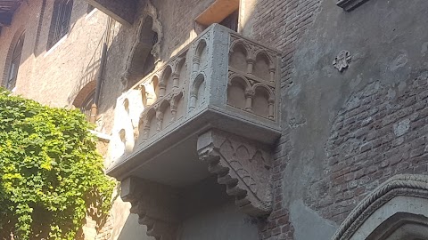 Stefano Mutti - Guida Turistica Verona - Tour Guide - Gästeführer