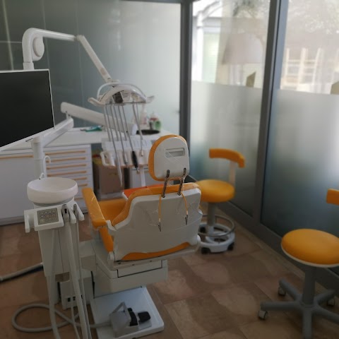 LE CAMELIE Studio dentistico