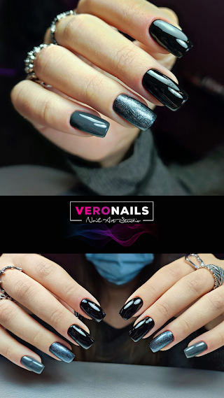 Veronails di Veronica Stabile Salone di ricostruzione unghie