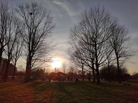 Parco di via Scarlatti con giochi