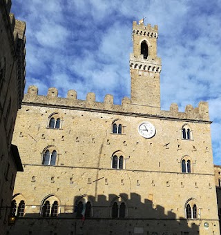 Volterra Tour - visite guidate a raccolta in italiano e inglese