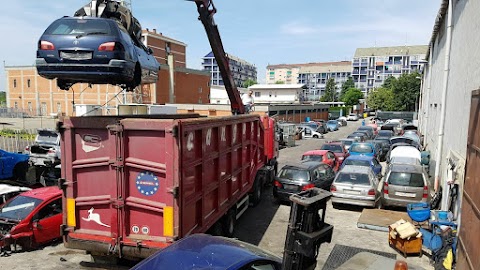 Augusta Ricambi - Ricambi auto e Autodemolizione Torino