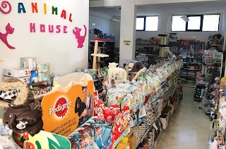 Animal House a Giovinazzo