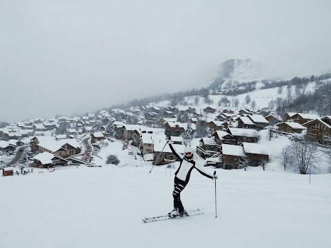 Chalet Belleville: Location appartement de vacances proche pistes, grand séjour au ski, à la montagne (holiday rental apartment) Courchevel, Val-Thorens, Méribel Les-3-Vallées Savoie