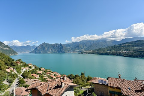Italian Vacation Homes - La Petite Maison du Lac