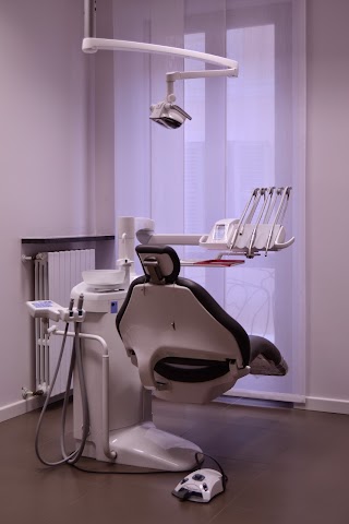 Studio Dentistico Pierangelo Oliveri
