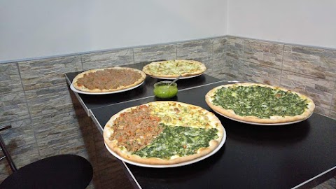 Pizzeria Regina Di Majaj Atasi Ganem