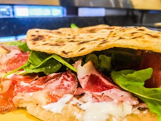 Sedici Piadina Bra