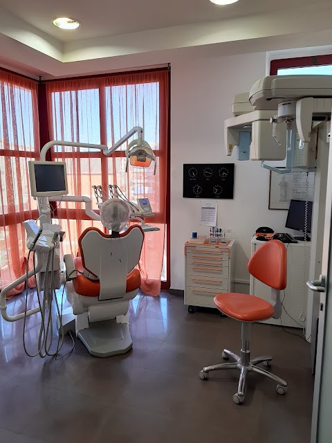 Studio dentistico dott.ssa Paola Tinti