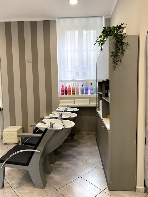 Stile Capelli di Ventrice - Salone L'Oréal Professionnel