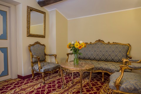 Foto di VILLA TUSCOLANA - Via del Tuscolo km 1.5, Frascati (RM), Italia
