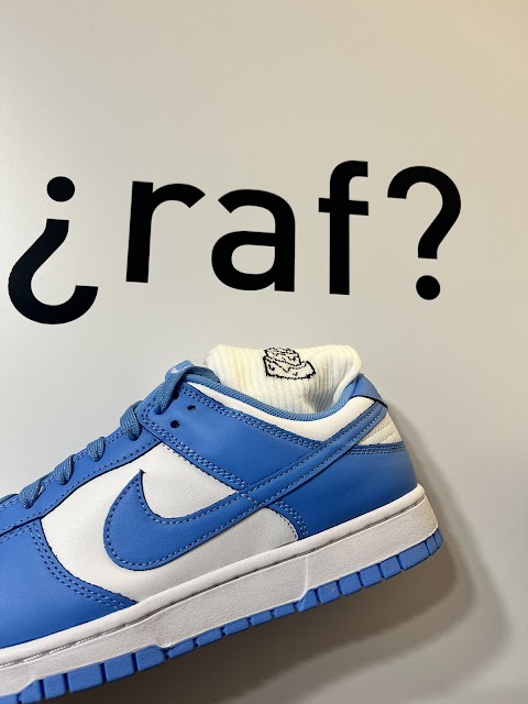 Raf Sneakers Trieste