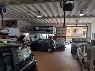 Autofficina Cattaneo Ivano - Autoriparazioni, Tagliandi, Servizio Gomme