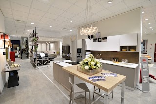 Edilnol S.p.A. - Il mondo della Casa - Showroom Arredamento