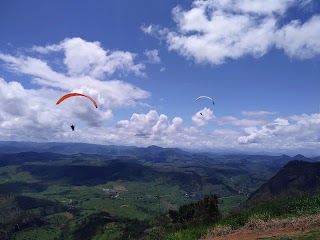 Manta, Paragliding School And Store