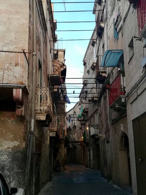 Taranto - P.za della Libertà 10 (Stazione F.S.)