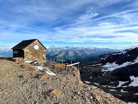 Rifugio Mantova al Vioz