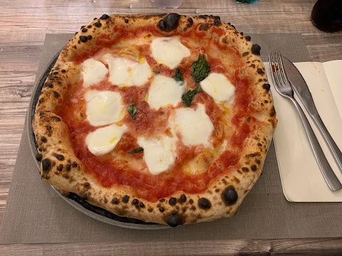 Lucrino - Pizza and Restaurant