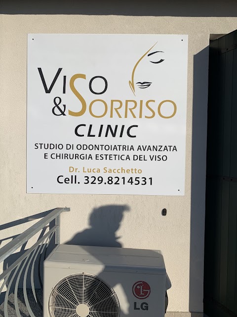 Studio Dentistico - Viso e Sorriso Clinic - Dr. Luca Sacchetto