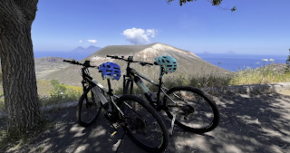 Rent Noleggio Luigi Auto, E-bike and Nidra Trekking Isola di Vulcano