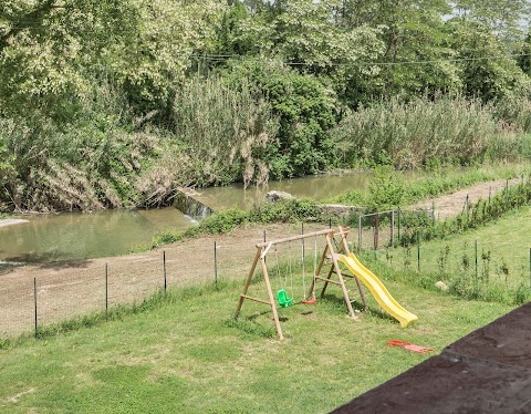 Borgo da Vinci Appartamenti con piscina e giardino privato