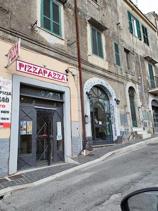 Pizzeria al taglio "PizzaPazza"