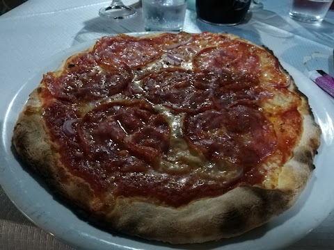 Pizzeria "La Vecchia Fontana"