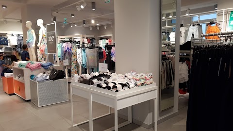 H&M