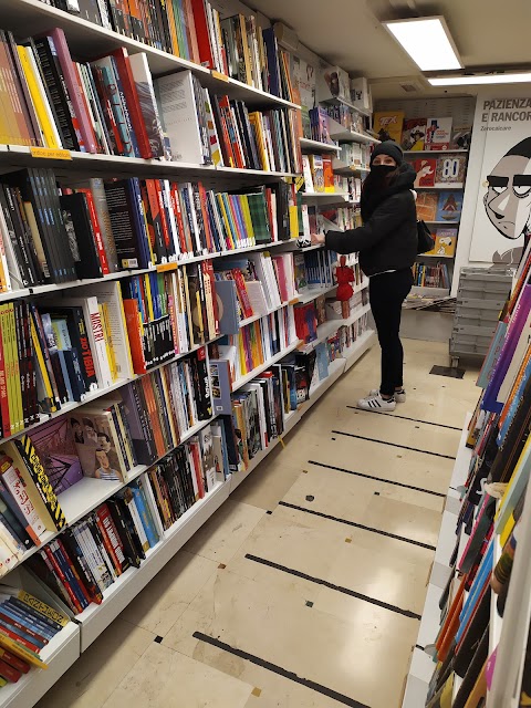 laFeltrinelli Librerie