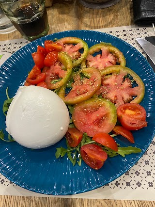 Mozzarella E Basilico