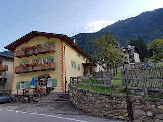 Residence Casa al Sole - Appartamenti per Vacanze in Val di Sole vicino alle Terme di Peio - Dolomiti del Trentino