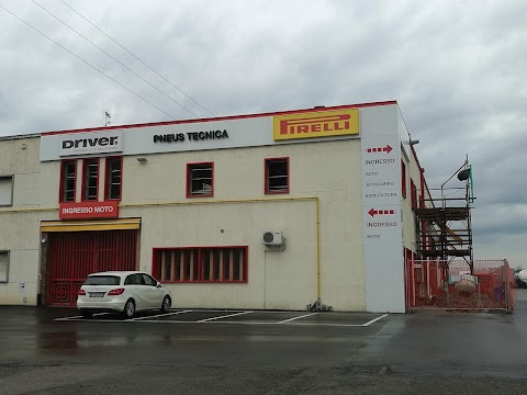 PNEUS TECNICA SRL - Driver Center Pirelli