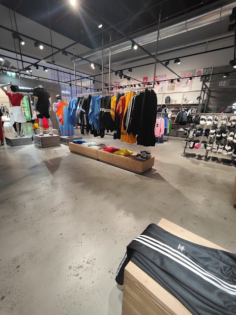 adidas Store ROZZANO