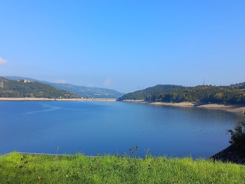 Lago di Suviana