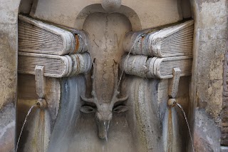 Fontana dei Libri